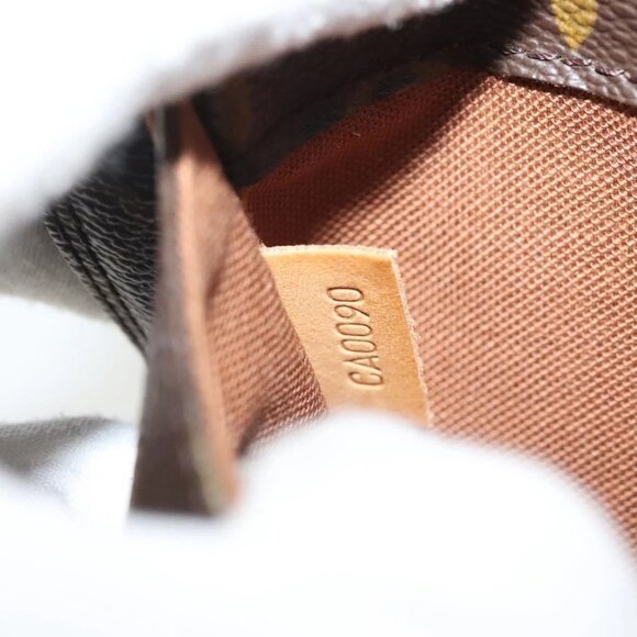 LOUIS VUITTON Monogram Pochette Gange Shoulder Bag M51870 LV Auth 139079 - Picture 13 of 16